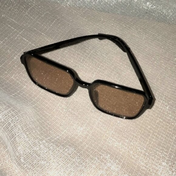 Brand New Black Light-Sun Blocking Glasses - NWOT - Picture 1 of 4